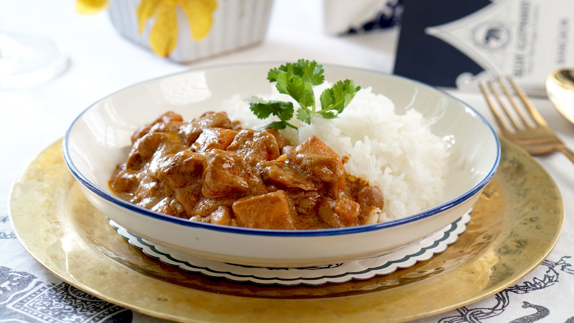 マスターシェフ・ヌーロウのマッサマンカレー 180g（1人前レトルトカレー）